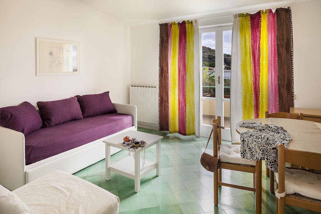 Appartamenti Le Pleiadi - Succhivo D'Ischia Sant'Angelo  Room photo